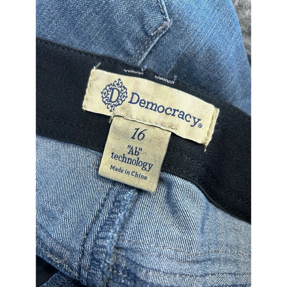 Democracy Jeans Women's Size 16 Blue "Ab" Technology Skinny Cropped Denim Jeans - Picture 3 of 6